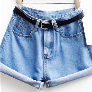 Cute jean shorts!